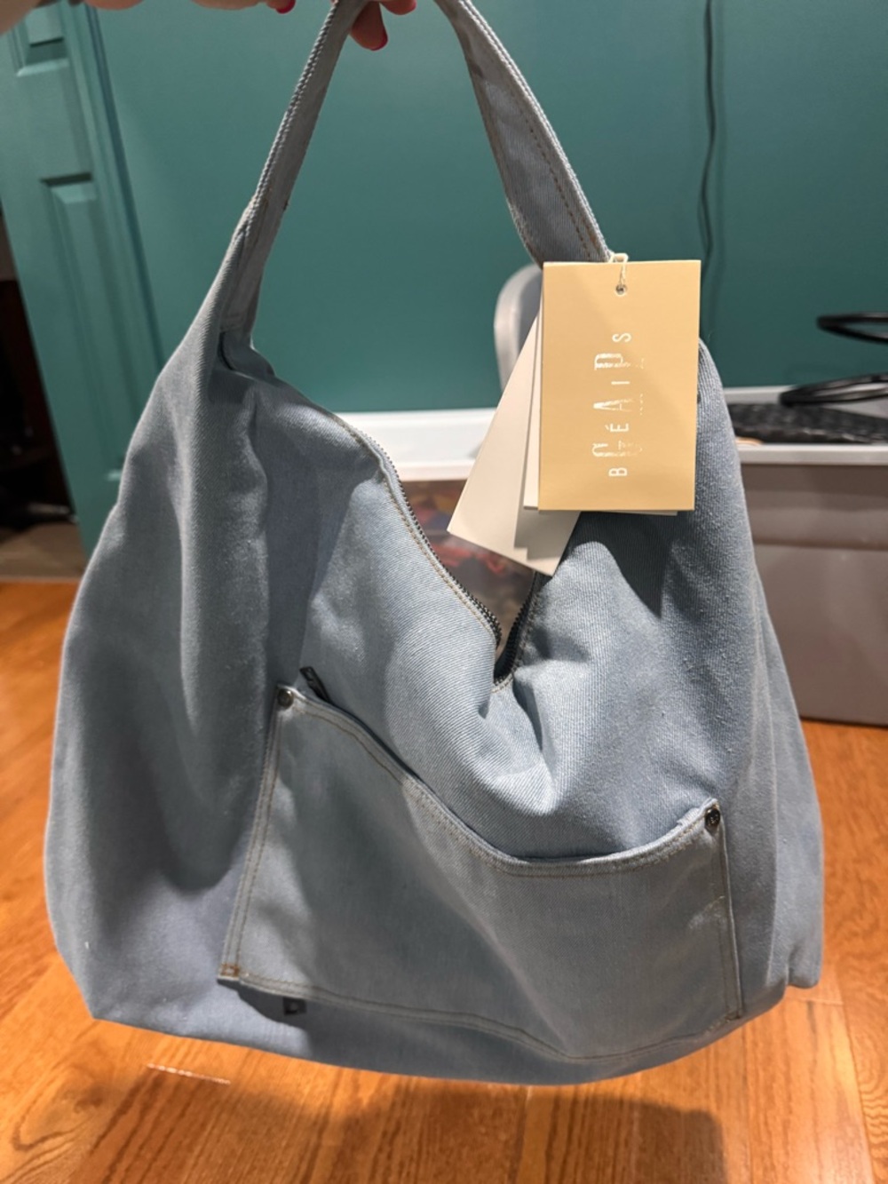 Gap x Beis Travel Hobo - Picture 4 of 6